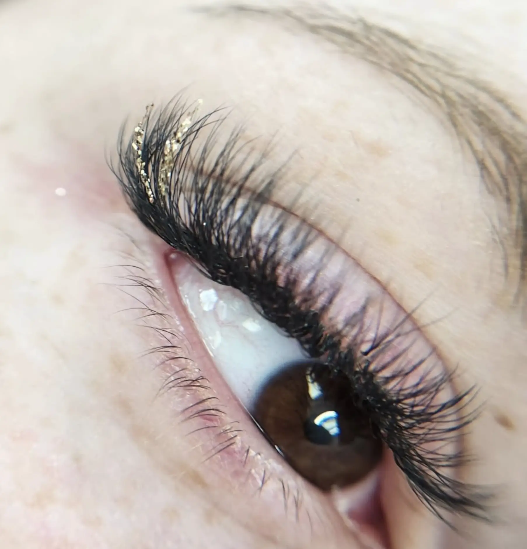 Good Eats Inc | How to clean your eyes when you have eyelash extensions? lash extension aftercare tips