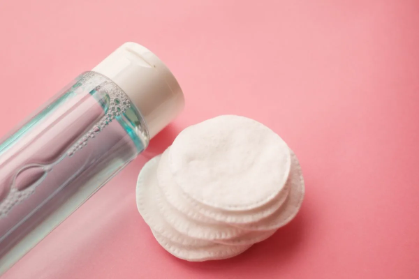 Micellar Water for Makeup Stain Removal on Clothes: A Comprehensive Guide