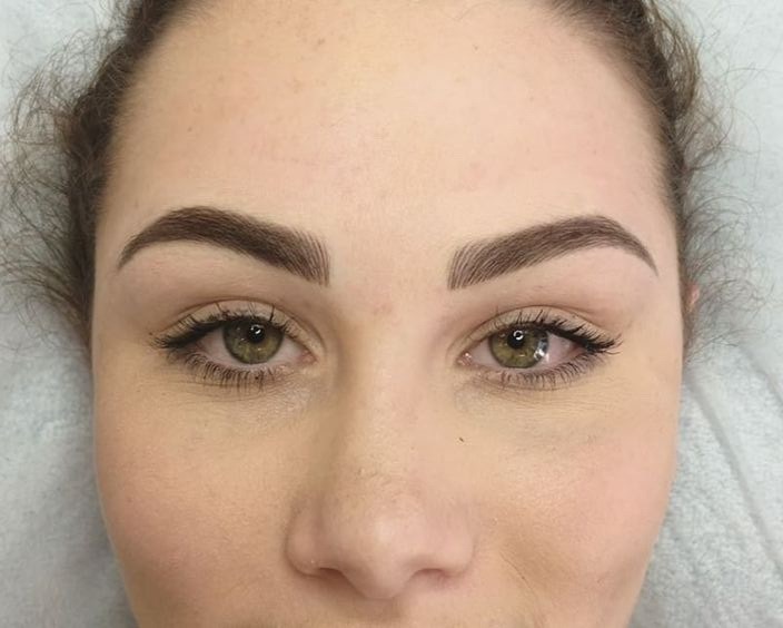 Find the top-rated permanent eyebrow technique for natural-looking results