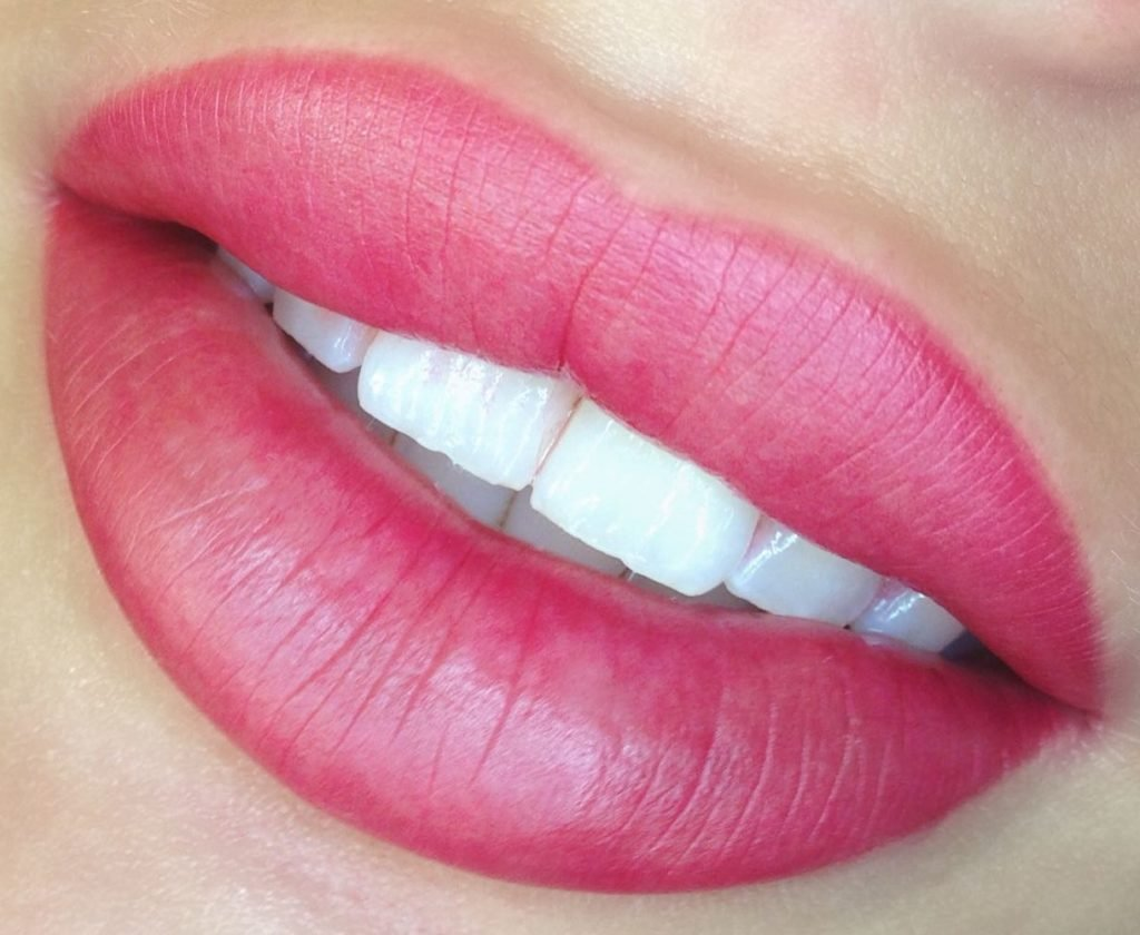 Permanent makeup for the lips